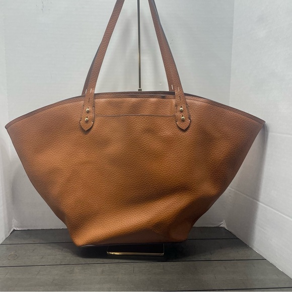 Liz Claiborne Marina Tote Bag Maple Large Purse . Pre-owned. See pictures. - Picture 4 of 13